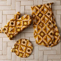 B&N23 Long Pot Holder CLOVE GOLDEN