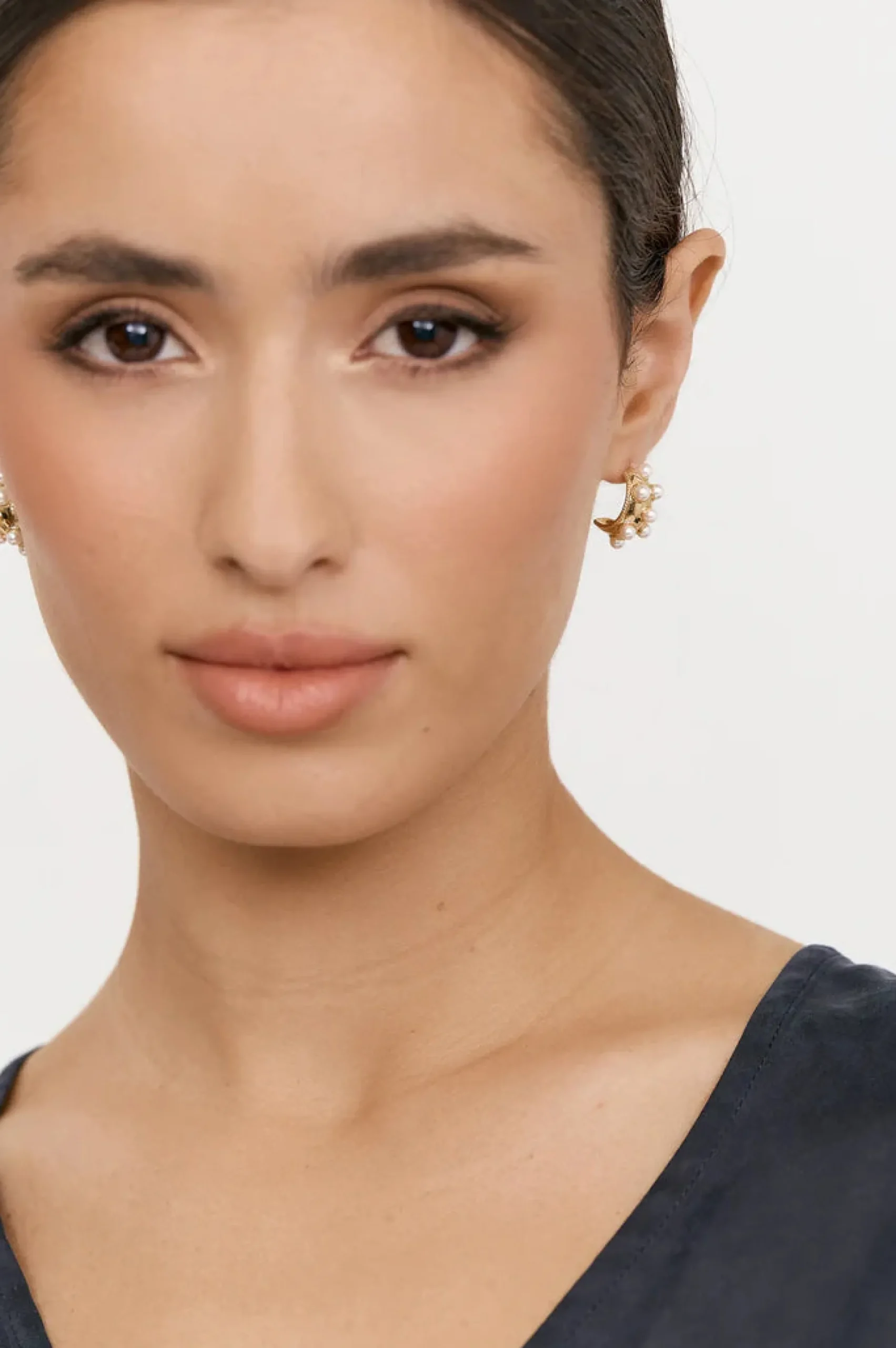 Curved Gold Earring with PEARLS