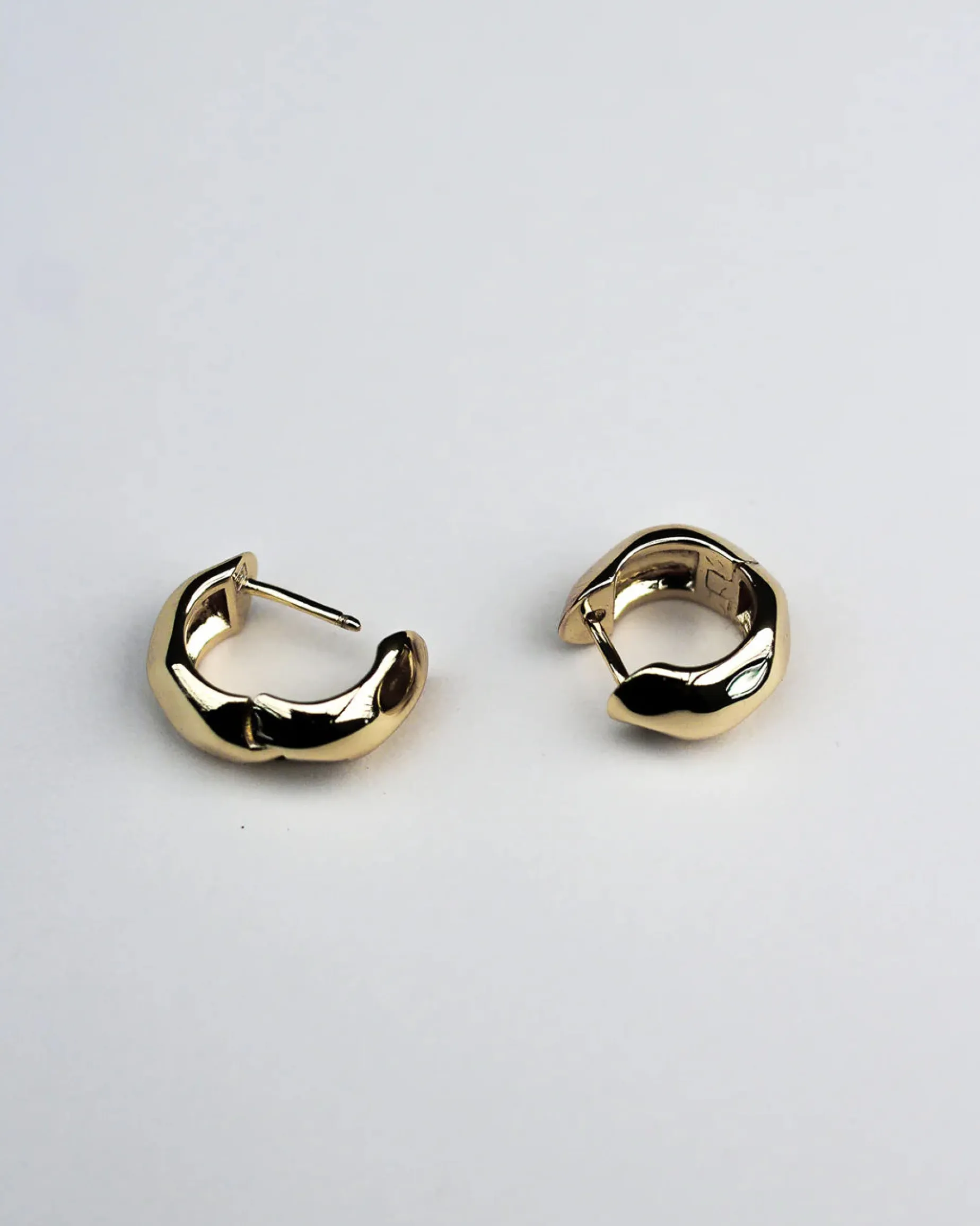 F+H Hammered Huggies GOLD