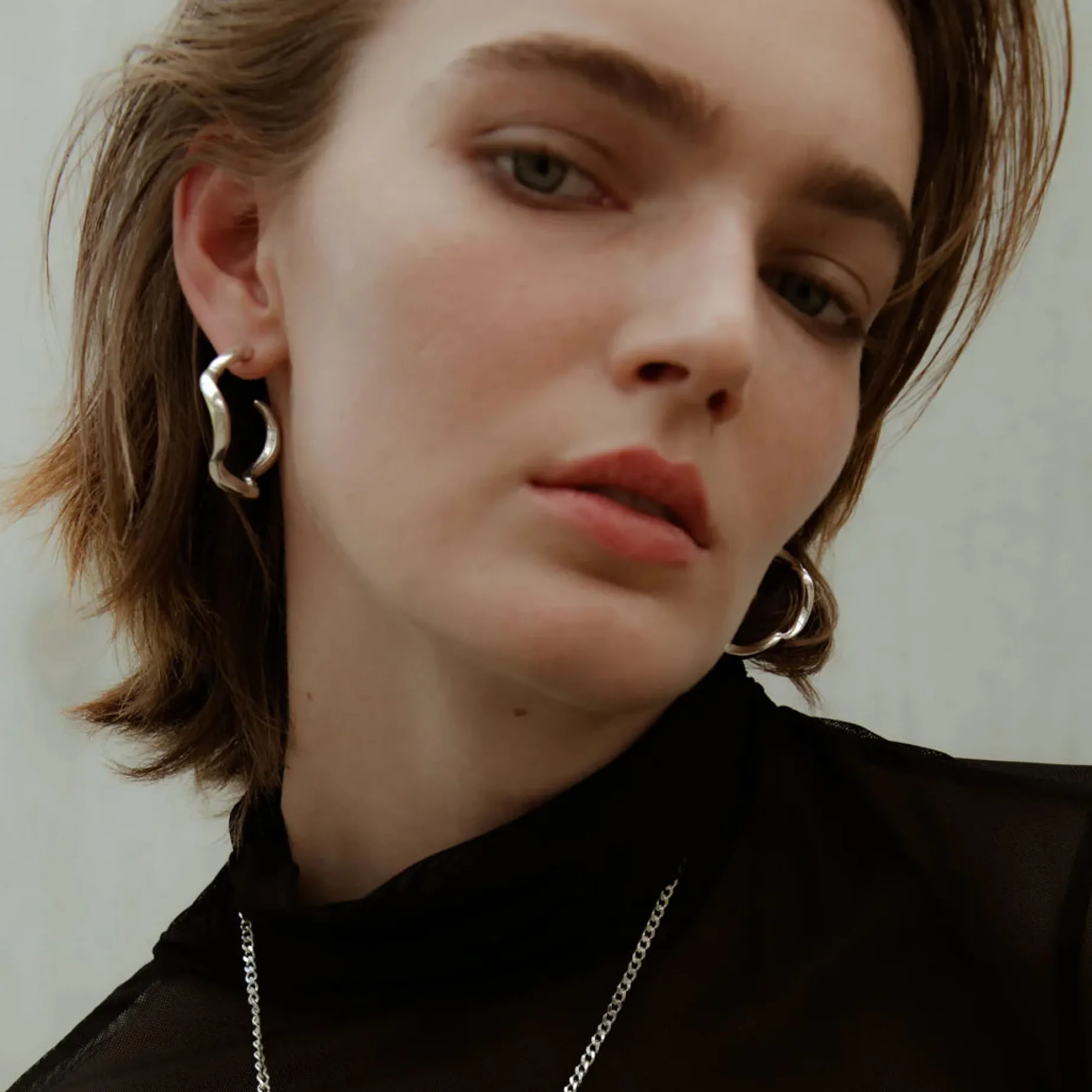 F+H Wave Hoop Earrings Large GOLD