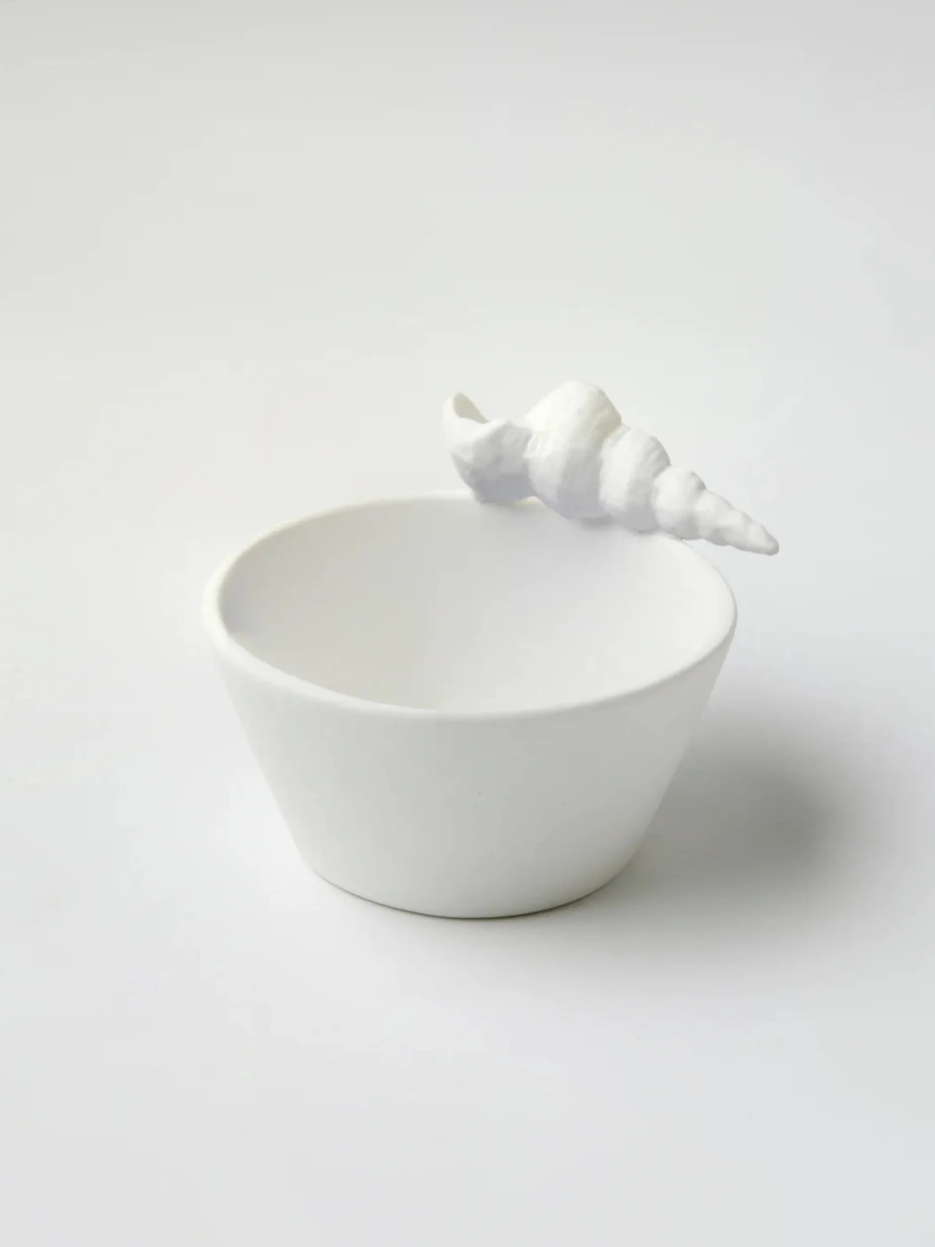 JONES & CO Mini Shell Bowl WHITE