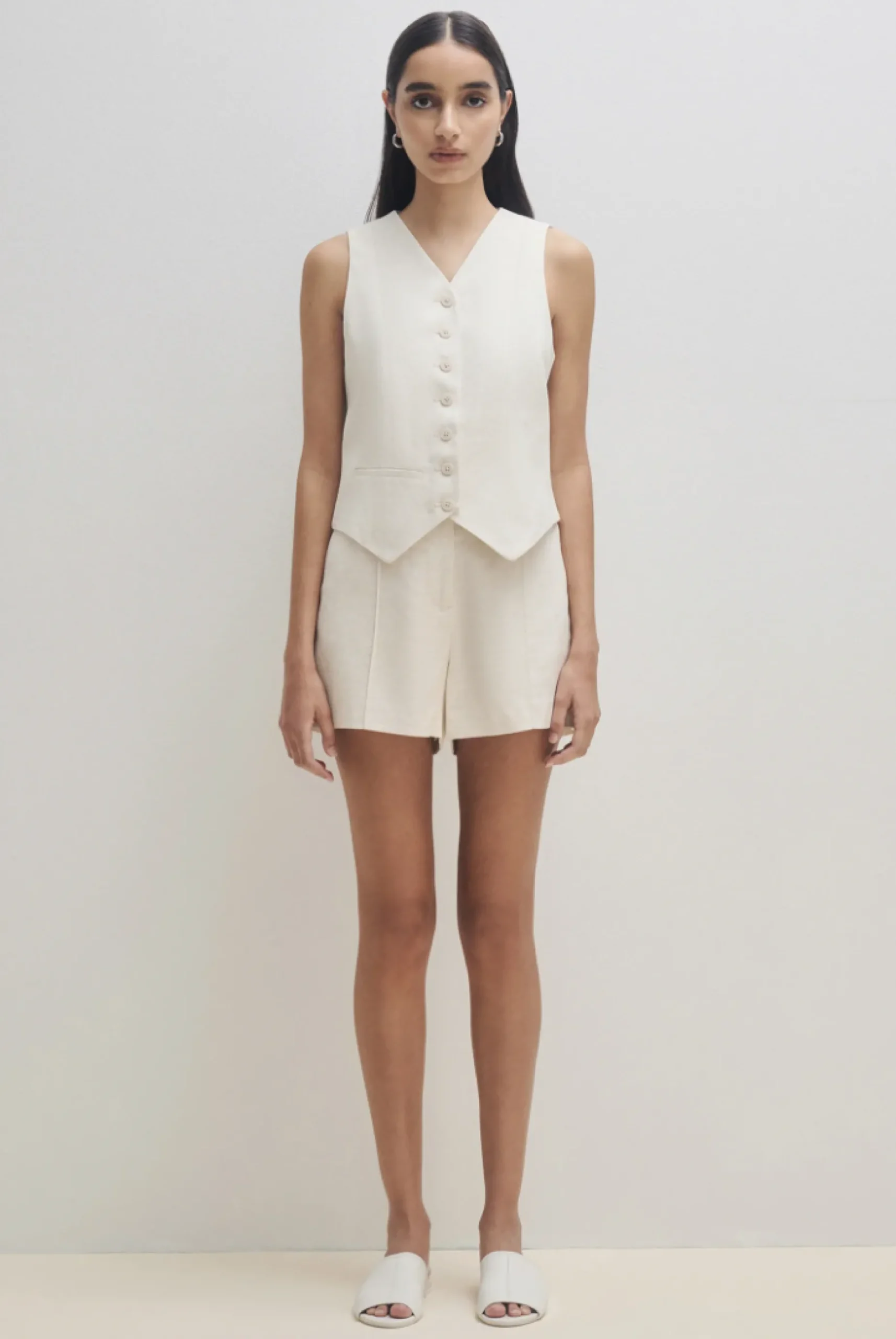 NL Logan Tailored Short BONE