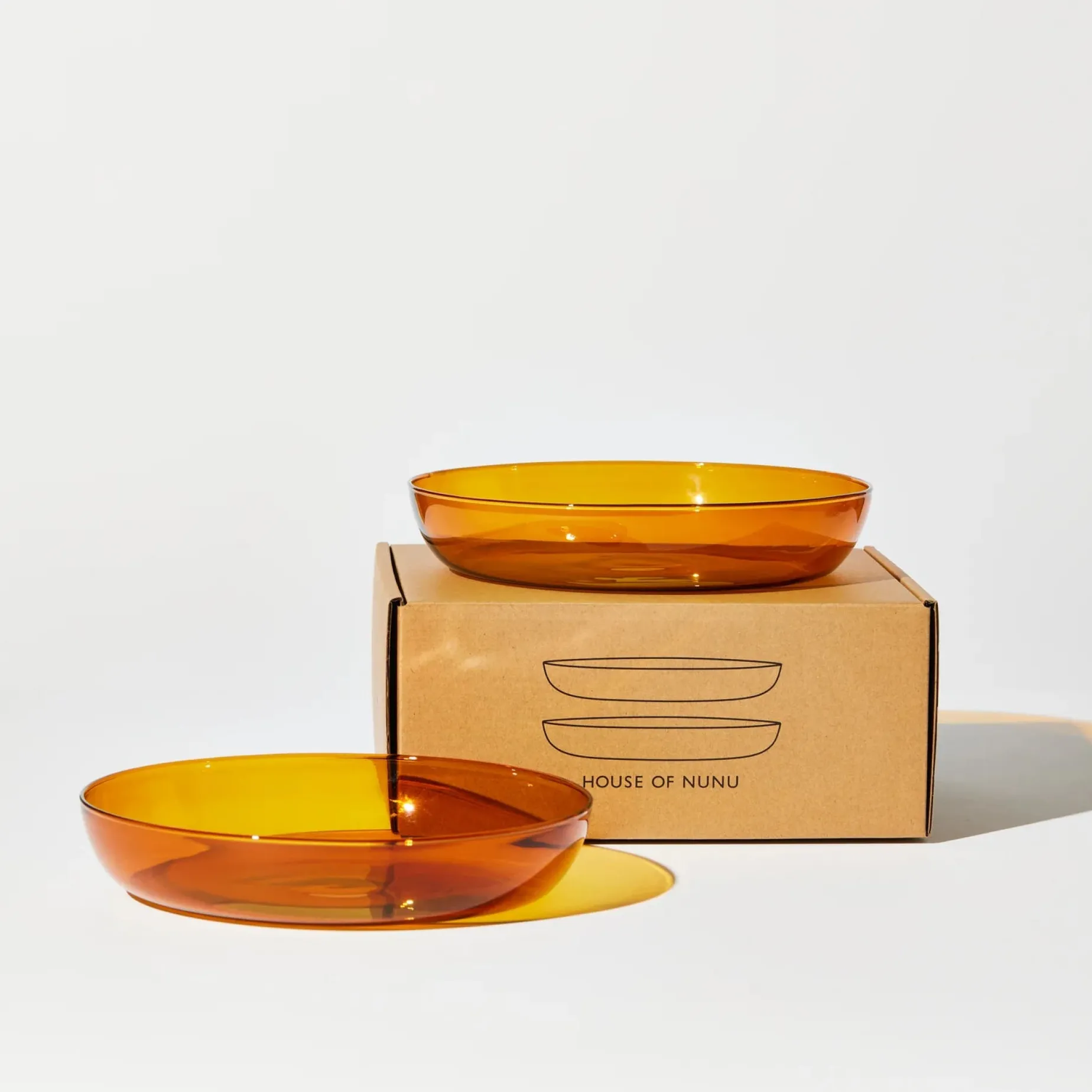 NUNU Abracadabra Plate AMBER