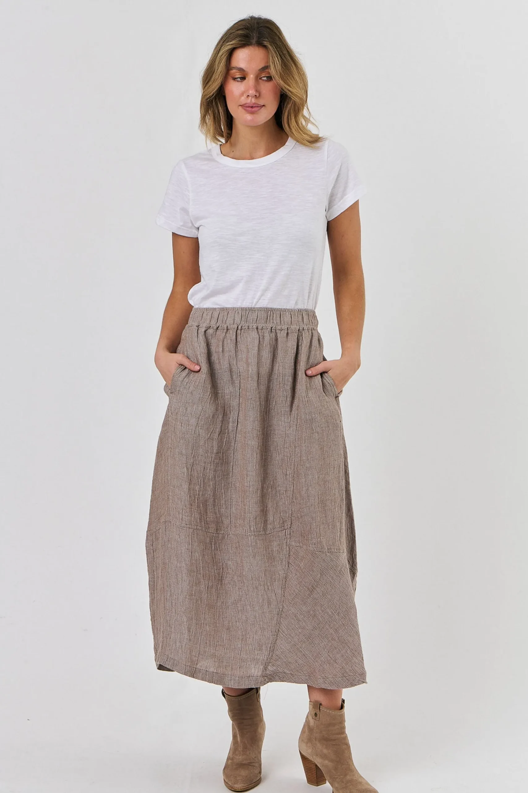 O&J Linen Midi Skirt TRUFFLE