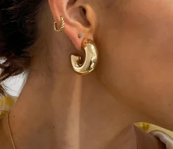 SUPER AMAZING Chubby Hoop GOLD