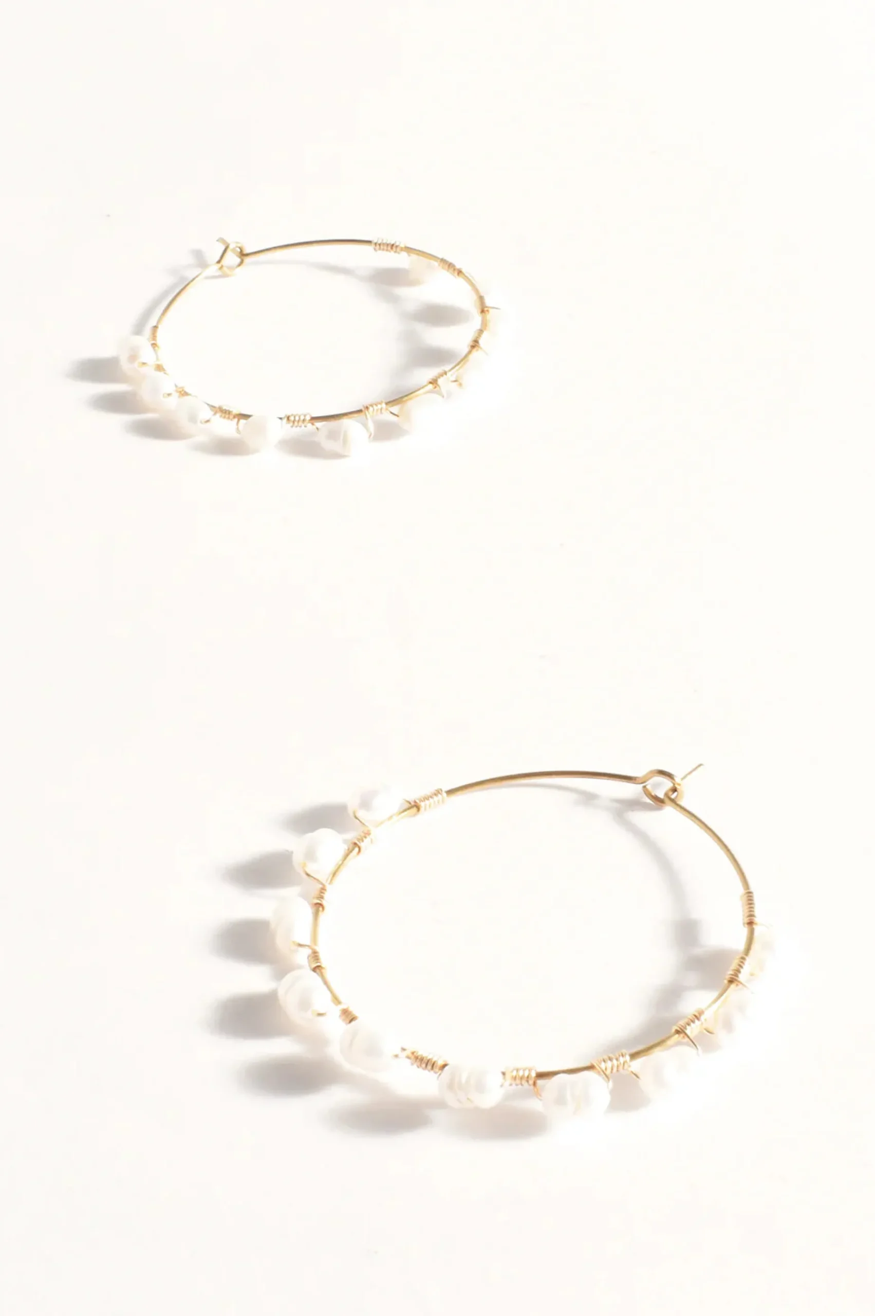 Wired Freshwater Pearl Hoops